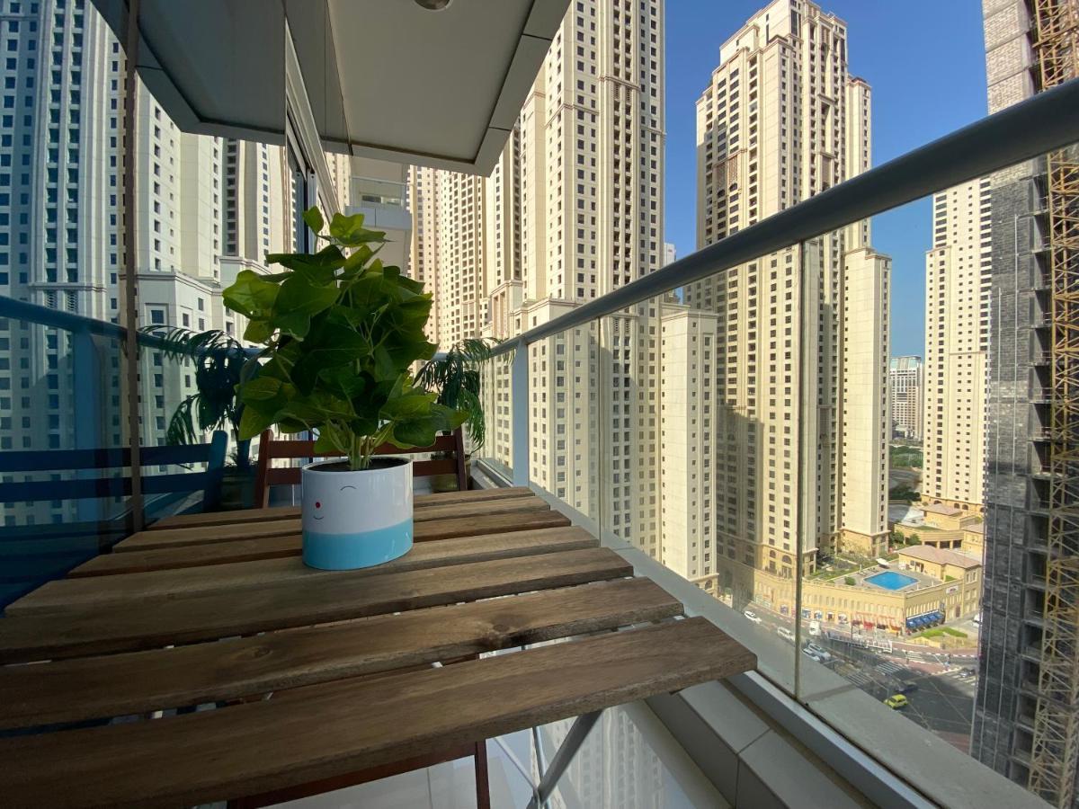 Ferienwohnung Walk To The Beach Or Enjoy The Amazing View From The Balcony Dubai Exterior foto