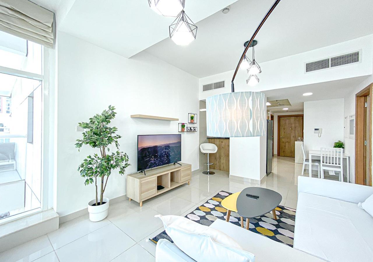 Ferienwohnung Walk To The Beach Or Enjoy The Amazing View From The Balcony Dubai Exterior foto